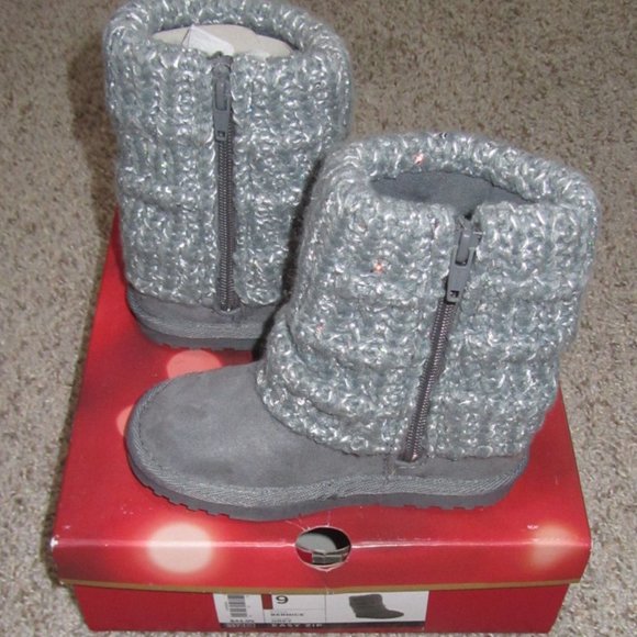 👢 Adorable Jumping Beans Toddler Girls Size 9 Grey Boots NIB $44.99. 👢 - Picture 5 of 7